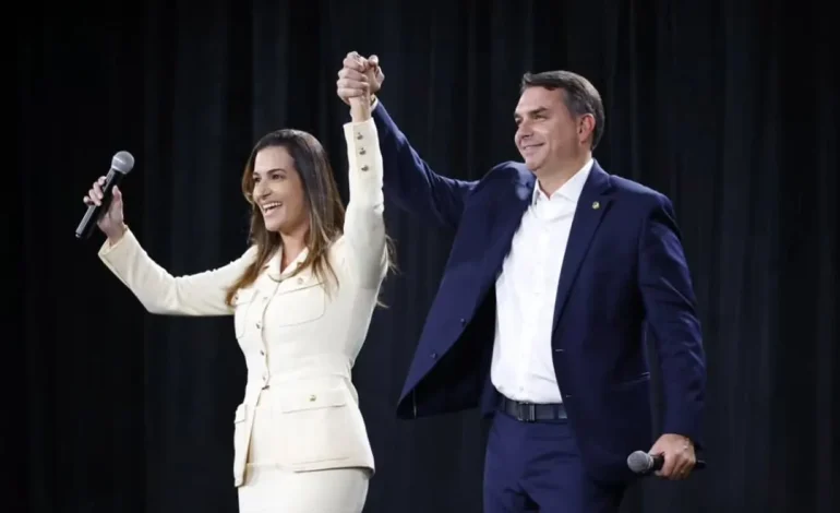 Nordeste entra no radar de 2026: aliados de Flávio Bolsonaro avaliam Bruno Reis e Roberta Roma para vice